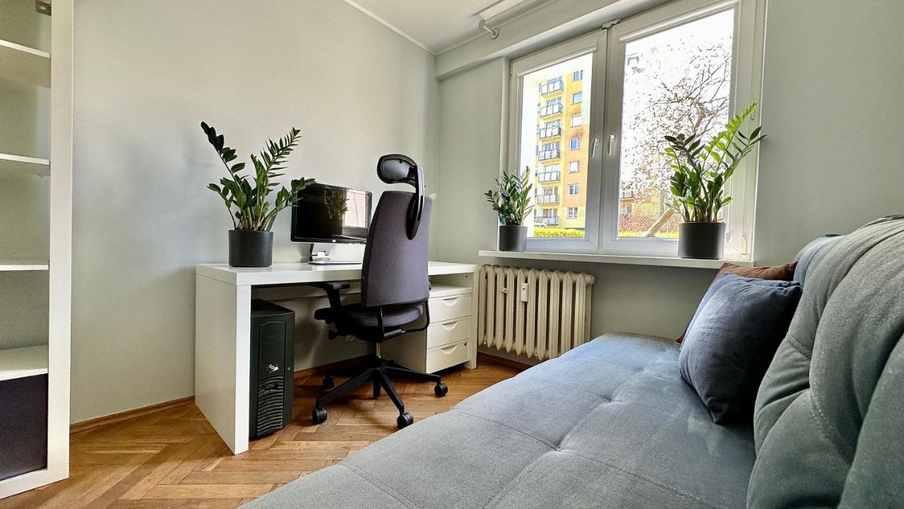 Uroczy Apartament - ソポト エクステリア 写真