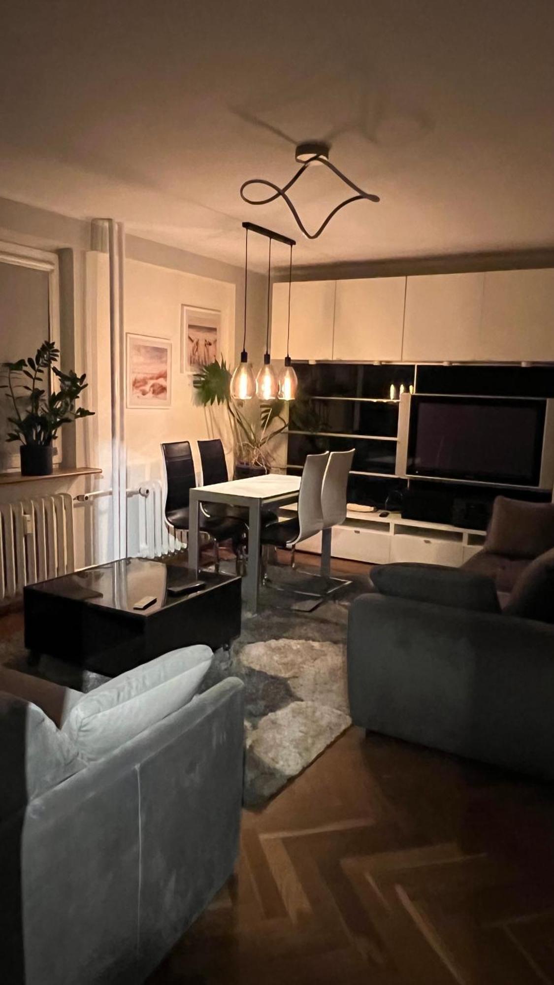 Uroczy Apartament - ソポト エクステリア 写真